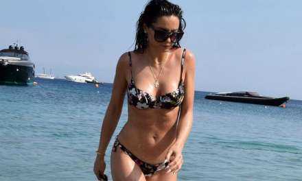 Η Δήμητρα Αλεξανδράκη τόπλες στο Instagram Το μελαχρινό μοντέλο κάλυψε το στήθος με τα χέρια της