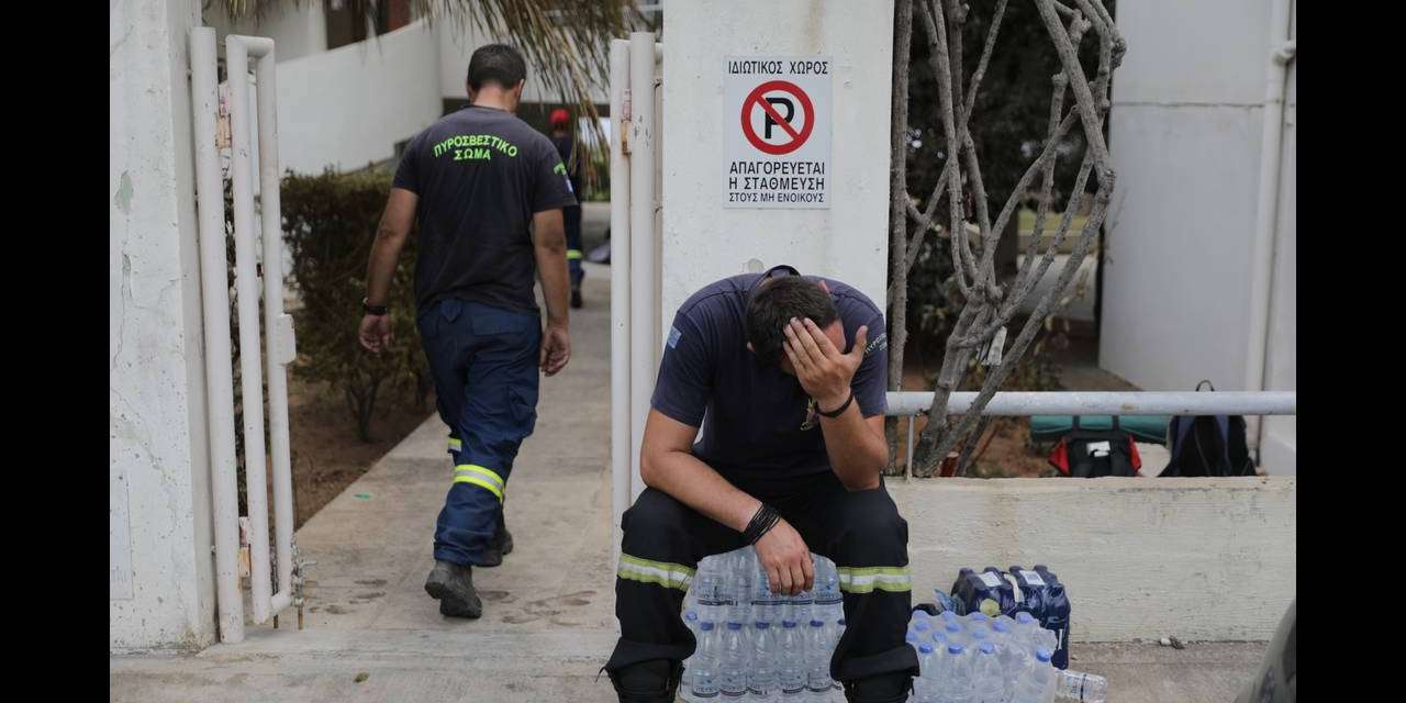 Φωτιά Αττική: «Έτρεχαν με φωτιές στις μπλούζες τους» – Μαρτυρία από το Μάτι