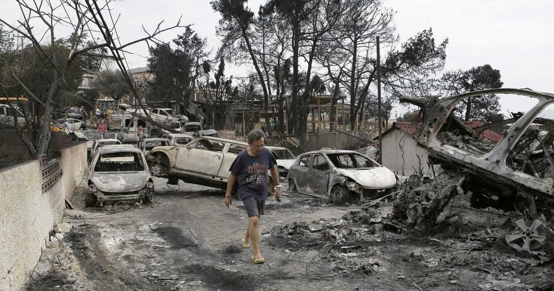 Η Ελλάδα πνίγει και καίει τα παιδιά της