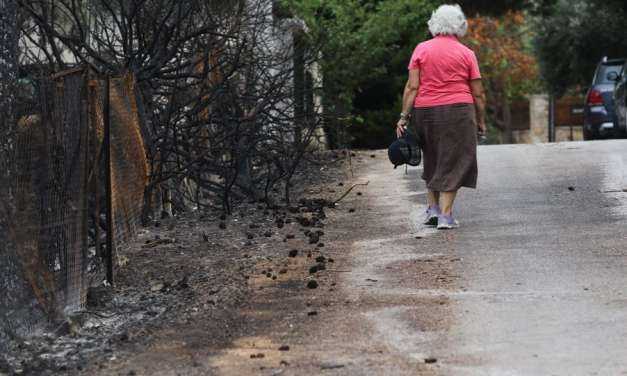 Κατατέθηκε η πρώτη μήνυση για τη φωτιά στο Μάτι