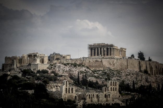 Έρχεται καταιγίδα, αλλά η Κυβέρνηση στέλνει αντιφατικά μηνύματα