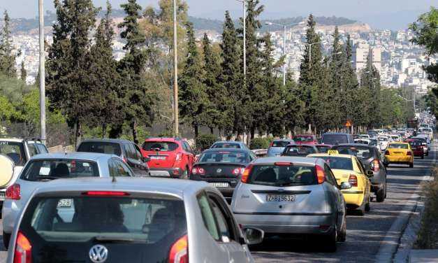 Πρόστιμα από 1η Οκτώβρη για όσους δεν έχουν περάσει από ΚΤΕΟ