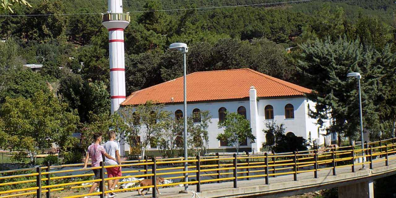 Ο ιμάμης των Κιμμερίων ταράζει τον ύπνο των μικρών παιδιών