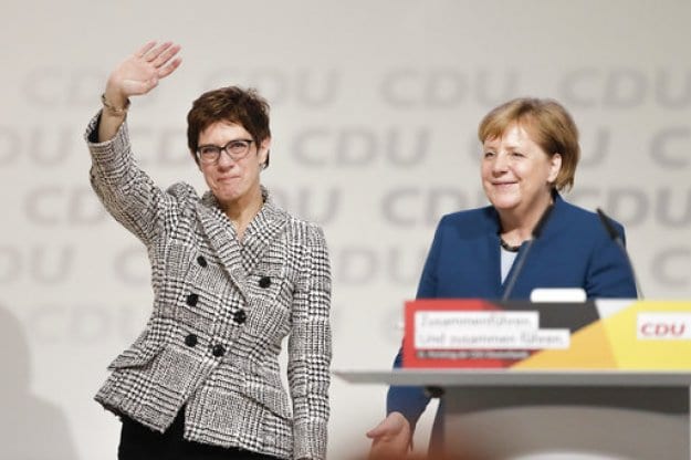 Μέρκελ τέλος/Νέα πρόεδρος του CDU η Ανεγκρέτ Κραμπ – Καρενμπάουερ