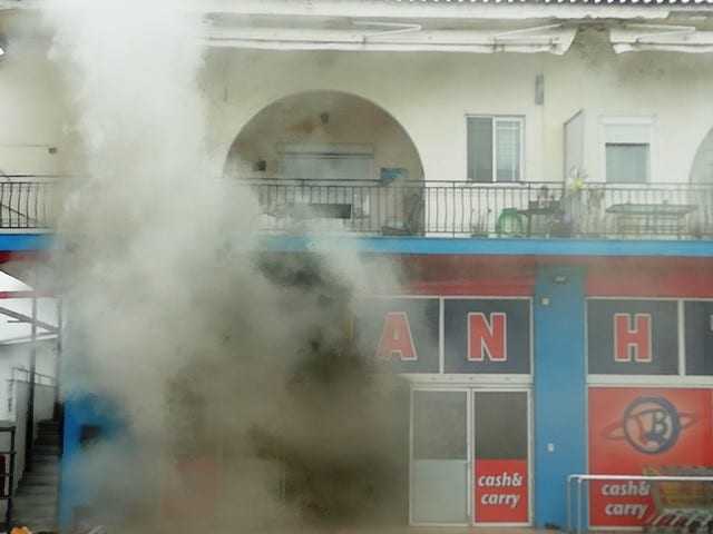 ΣΥΜΒΑΙΝΕΙ ΤΩΡΑ: Ποδαρικό ο καινούριος χρόνος με πυρκαγιά σε αποθηκευτικό χώρο γνωστού επιχειρηματία πρώην κέντρο διασκεδάσεως “Κοσμάς”. Τι λέει η Π.Υ. ΞΑΝΘΗΣ