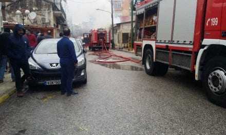 ΣΥΜΒΑΙΝΕΙ ΤΩΡΑ: Έκρηξη σε μαγαζί με φιάλες υγραερίου στο κέντρο της Κομοτηνής
