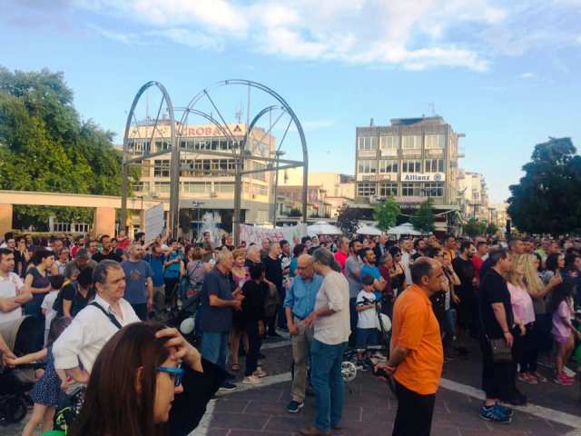 Πολιτική χροιά το θέμα της «θηλιάς»;