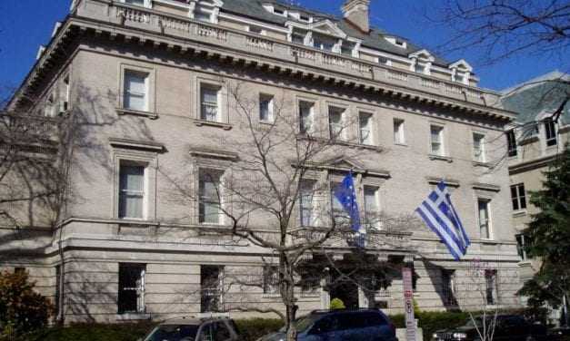 Άκουσον άκουσον. Στην Ελληνική Πρεσβεία της Washington απαγορεύεται να μιλούν για την Μακεδονία