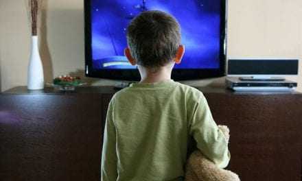 Τα παιδιά προσχολικής ηλικίας που βλέπουν τηλεόραση κοιμούνται λιγότερο