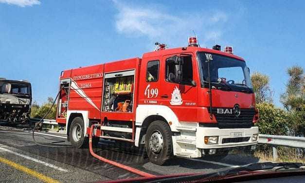 Καβάλα: Τουριστικό λεωφορείο τυλίχτηκε στις φλόγες