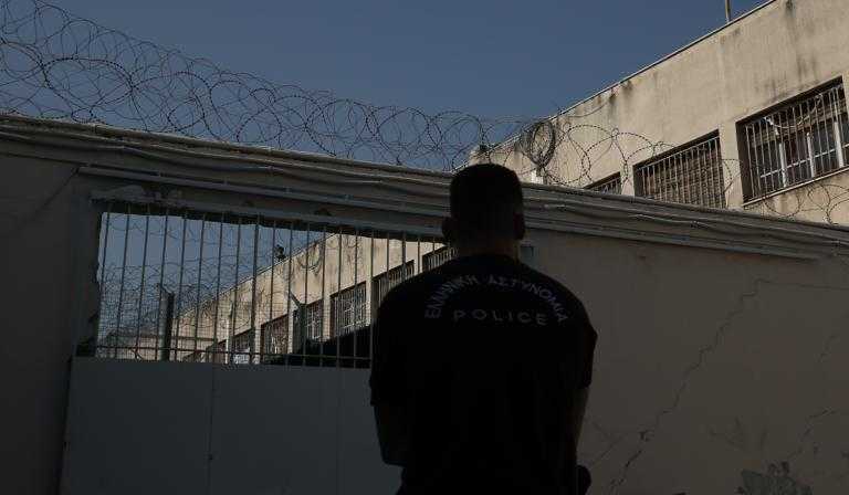 Φυλακές Κορυδαλλού: Αυτοκτόνησε φρουρός!