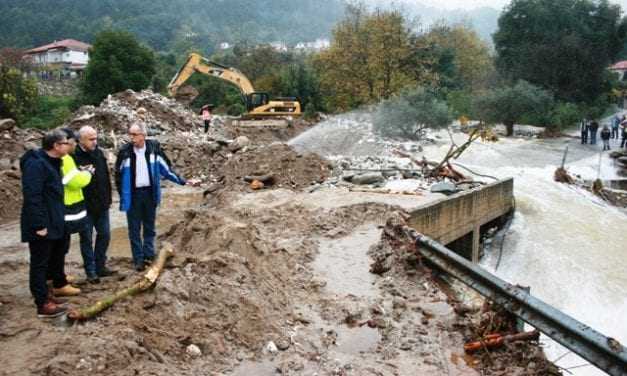 Στη Θάσο για τις πλημμύρες κλιμάκιο της Περιφέρειας ΑΜΘ υπό τον Περιφερειάρχη