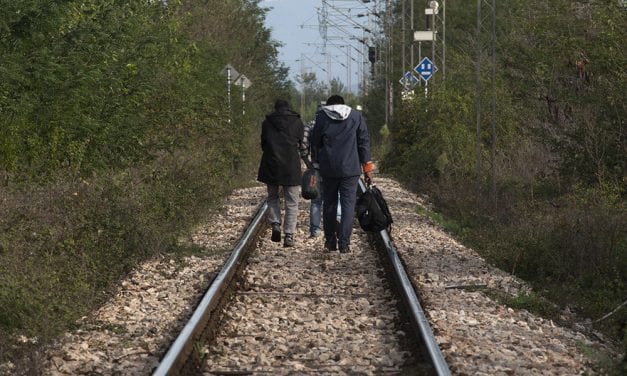 Πρώτα τους «γδέρνουν» στην Τουρκία και μετά τους «αμολάνε» στην Ελλάδα