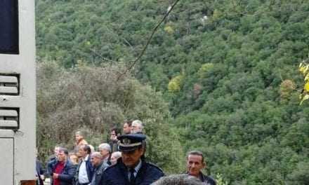 Θέλουν τις ανέσεις τους οι “πρόσφυγες” λαθρομετανάστες – Πλήρωνε κορόιδο Έλληνα φορολογούμενε την “ανθρωπιά”  των πολιτικών λαμόγιων