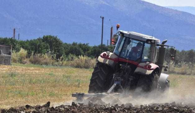 Το τρακτέρ είναι εργαλείο βρε … «ντουγάνια»