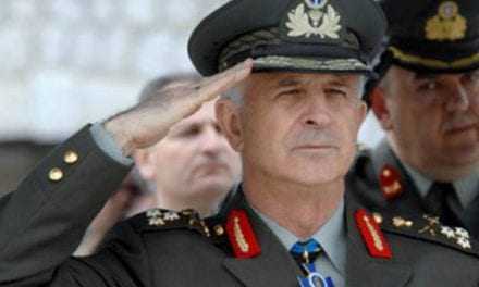 Στρατηγός Ζιαζιάς: Ο υφυπουργός Άμυνας Στεφανής βάλλεται, γιατί “βάζει χέρι” στις ΜΚΟ…
