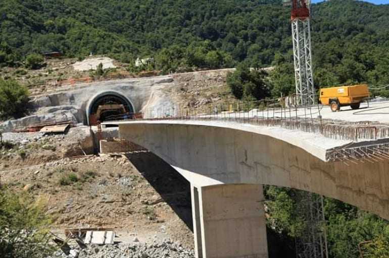 Τραυματισμένο το εργατικό κέντρο Ξάνθης, προσπαθεί να προστατεύσει τα δίκια των εργαζομένων.