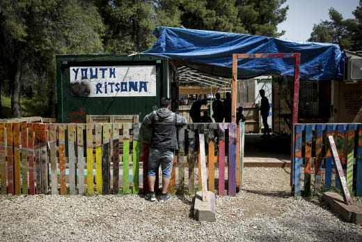 Κορωναϊος: Υγειονομική βόμβα οι λαθρομετανάστες – Ξεσηκώθηκαν και δεν θέλουν να κάνουν το τεστ