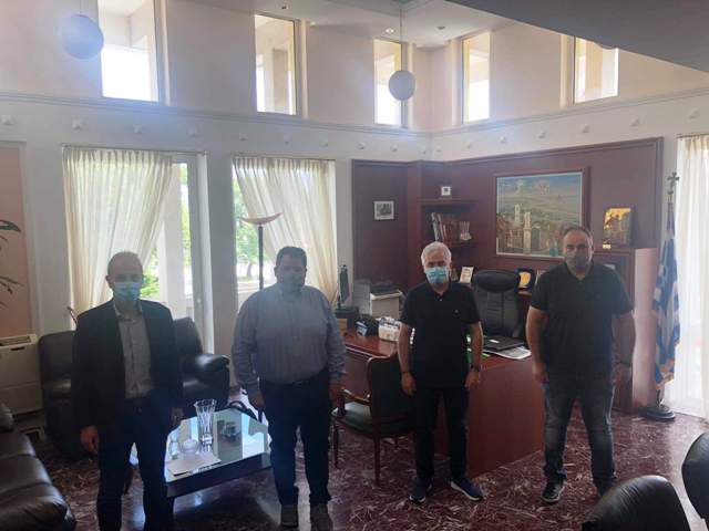 Συνάντηση παρατάξεων της αντιπολίτευσης του Δήμου Ξάνθης με τον αντιπεριφερειάεχη