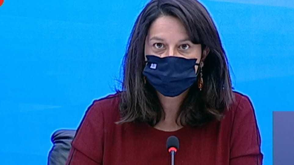 Οι εκπαιδευτικοί εξέφρασαν τις αντιρρήσεις τους στην υπουργό, αλλά αυτή τον χαβά της.