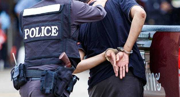 Συνελήφθησαν 2 διακινητές, οι οποίοι προωθούσαν στο εσωτερικό της χώρας μη νόμιμους μετανάστες