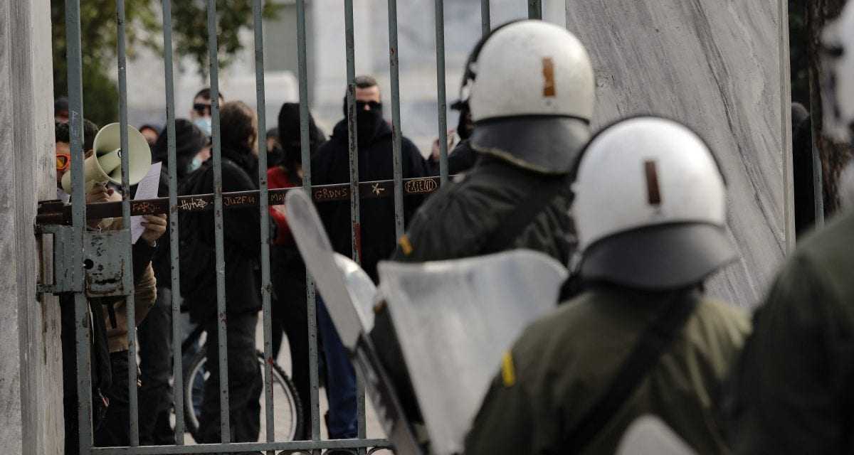 Γιορτή πολυτεχνείου – Πόση «δημοκρατική» διπροσωπία από την πολιτική ελίτ της Ελλάδος;