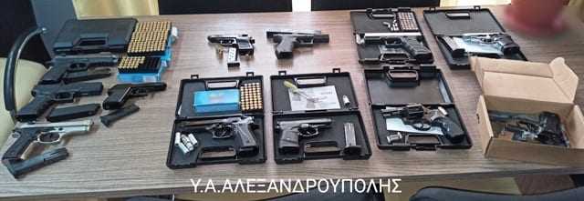   Συνελήφθησαν 9 άτομα για παράνομη κατοχή όπλων κρότου και φυσιγγίων κρότου