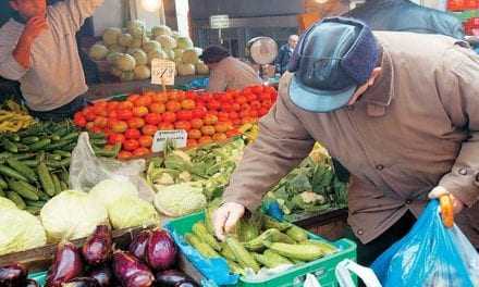 Αλαλούμ με τις καταβολές των ενισχύσεων λόγω της πανδημίας στους παραγωγούς που δραστηριοποιούνται στις λαϊκές. Τι λέει το υπουργείο