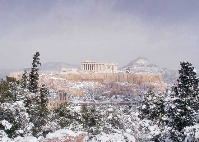 Κωρονοιός, βιασμοί στο θέατρο, χιονόπτωση και μόλις λιώσουν τα χιόνια ξανά κορωνοιός και ζήτω η ενημέρωση  