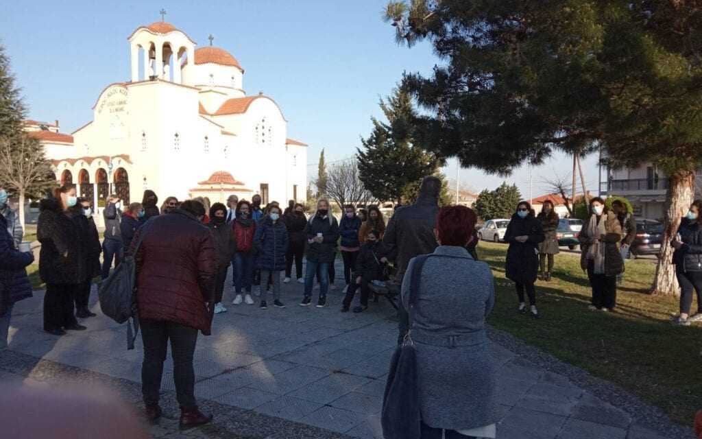 Μορφή χιονοστιβάδας παίρνουν οι αντιδράσεις των γονιών όλων των σχολείων της Ξάνθης  -ΟΙ ΑΠΟΦΑΣΕΙΣ ΣΤΟ «ΓΟΝΑΤΟ» ΚΑΙ Η ΚΑΚΗ ΣΥΜΠΕΡΙΦΟΡΑ ΤΩΝ ΑΡΧΩΝ ΠΥΡΟΔΟΤΟΥΝ ΜΟΝΟ ΕΝΤΑΣΕΙΣ ΣΤΗΝ ΚΟΙΝΩΝΙΑ