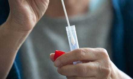 Στην πλατεία Δημοκρατίας,  δωρεάν  rapid  test,  στην Ξάνθη.