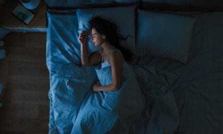 Τι σημαίνει όταν σε παίρνει κατευθείαν ο ύπνος το βράδυ Εκτός από το ότι είσαι κουρασμένη.