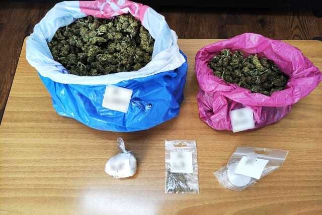 Στο πλαίσιο ειδικών δράσεων για την καταπολέμηση της διάδοσης των ναρκωτικών συνελήφθησαν οκτώ -8- άτομα σε περιοχές της Ανατολικής Μακεδονίας και Θράκης