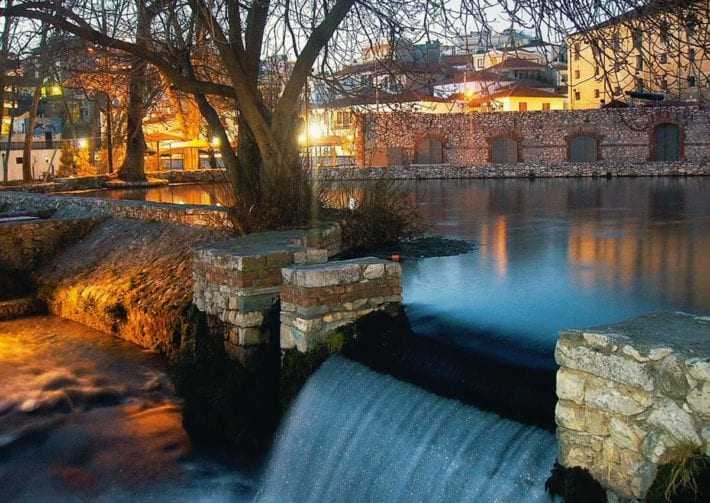 ΠΡΟΣΕΓΓΙΖΟΝΤΑΣ ΤΗ ΛΟΓΟΤΕΧΝΙΑ ΤΗΣ ΔΡΑΜΑΣ, 1