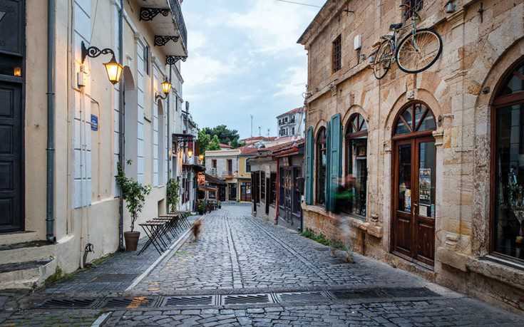 Ξενάγηση στον παραδοσιακό οικισμό της Παλιάς Πόλης