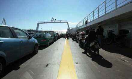Καβάλα: Έξαλλοι οι επιβάτες του ferry με το ναύτη που τον πήρε ο ύπνος