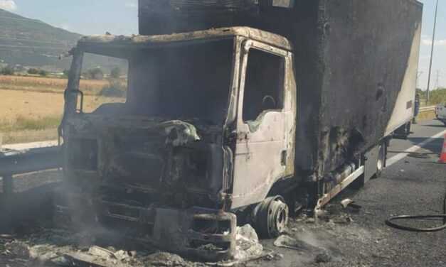 Εγνατία Οδός Κομοτηνής-Ξάνθης: Φορτηγό έγινε παρανάλωμα του πυρός