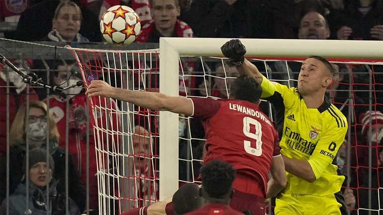 Champions League | Στην κορυφαία ενδεκάδα ο Βλαχοδήμος αν και δέχθηκε πέντε γκολ στο Μόναχο