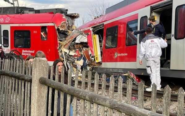 ΚΟΣΜΟΣΓερμανία | Τρένα συγκρούστηκαν στο Μόναχο