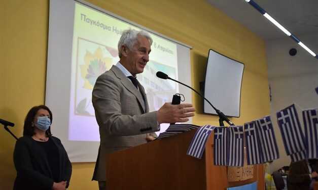 Ο Δήμαρχος Ξάνθης παρακολούθησε την εκδήλωση του 8ου Γυμνασίου για την Παγκόσμια Ημέρα Ρομά