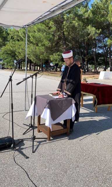 Ο Σοφολογιότατος  Ξάνθης, όρκισε τους νεοσύλλεκτους μουσουλμάνους στρατιώτες