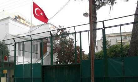 Εκφοβισμός των μουσουλμάνων της Κομοτηνής από το Τουρκικό Προξενείο – Αστυνομική Διεύθυνση Ροδόπης: ΔΕΝ ΥΠΉΡΞΕ ΑΠΕΙΛΙΤΙΚΌ ΤΗΛΕΦΏΝΗΜΑ ΣΤΟ ΞΕΝΟΔΟΧΕΙΟ