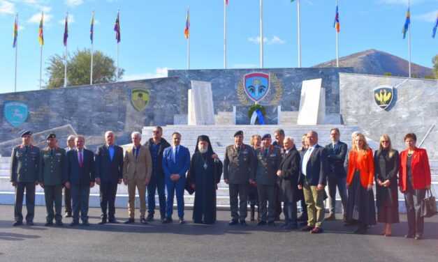 Ο Δήμαρχος Ξάνθης στην τελετή Αποκαλυπτηρίων  του νέου Μνημείου Πεσόντων του Δ’ΣΣ