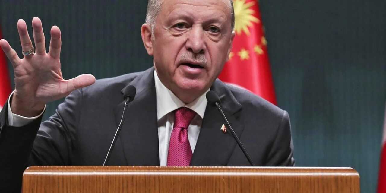 Toυρκία: Ο Ερντογάν απολύει τον αντιπρόεδρο της στατιστικής υπηρεσίας – Σε δραματικά επίπεδα ο πληθωρισμός