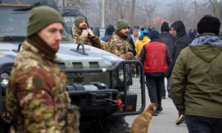 Μπαρουταποθήκη τα Βαλκάνια; Κόσοβο – Σερβία | Κλιμακώνεται η ένταση με οδοφράγματα, πυρά και στρατιωτικές μετακινήσεις