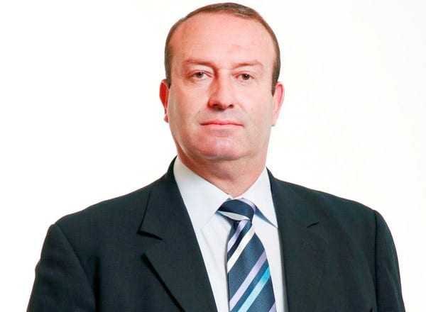 Ο Μίχογλου έβαλε τα «γυαλιά» στον «μεγάλο» Τσέπελη