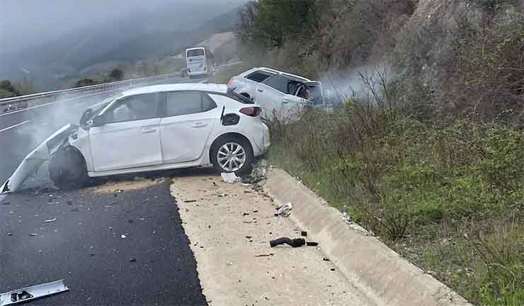 Πολύνεκρο τροχαίο & βαριά τραυματίες στην Εγνατία Οδό – Μεταφορά μη νόμιμων μεταναστών με θανάσιμο τραυματισμό