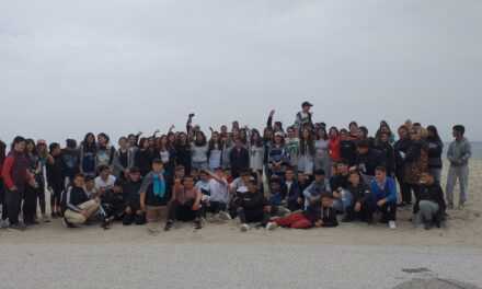 Περιβαλλοντική δράση στην παραλία Ερασμίου από το Γυμνάσιο Ερασμίου με την υποστήριξη του Δήμου Τοπείρου