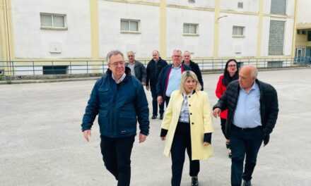 Επίσκεψη  στην ΣΕΚΕ και το φυλλάδιο της υποψηφίου βουλευτού ΝΔ Ξάνθης Μαίρης Τσιακίρογλου