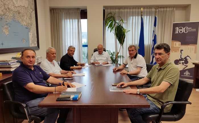 Υπογράφηκε από τον Περιφερειάρχη ΑΜΘ Χρήστο Μέτιο και την ανάδοχο ένωση εταιρειών η σύμβαση για τις επίγειες δράσεις καταπολέμησης κουνουπιών των ετών 2023-2025